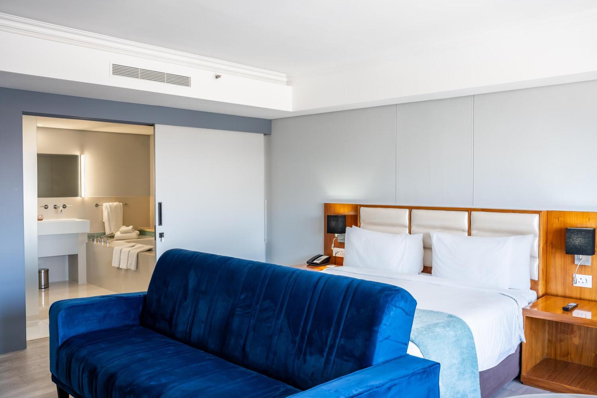 เบลาเบิร์ก บีช โฮเต็ล Hotel โบลแบร์กสตรานด์ ภายนอก รูปภาพ